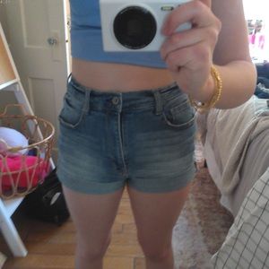 such cute blue denim shorts
